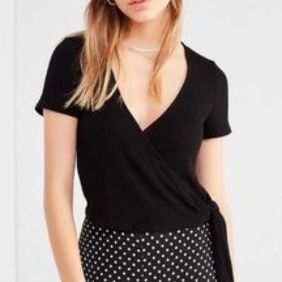 Project Social T - ribbed | black | wrap tie cropped t-shirt - Picture 1 of 4